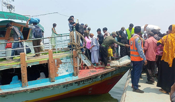 ৪৬ ঘণ্টা পর দৌলতদিয়া-পাটুরিয়া নৌ-রুটে লঞ্চ চলাচল শুরু