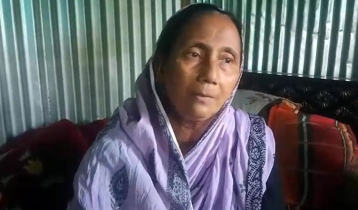 ‘তোর মা এখান থেকে না গেলে তোকে খুন করব’