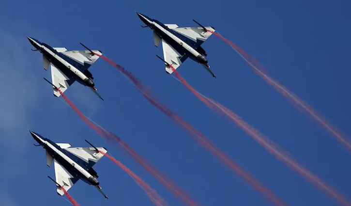 Chinese-made Pakistani jet downs Indian aircraft