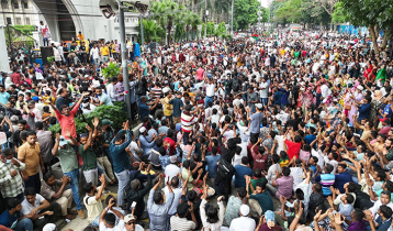 Ishraque supporters gather at Nagar Bhaban, Kakrail
