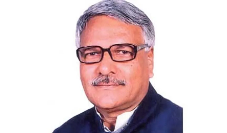 Travel ban imposed on Tuku, 4 others 