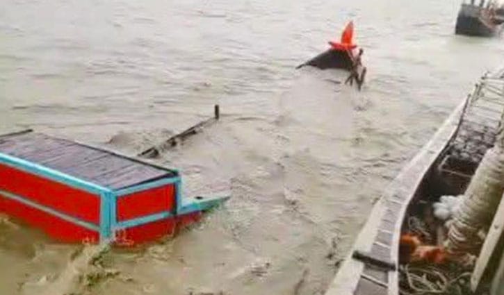 Meghna trawler capsize: 2 bodies recovered, 2 still missing