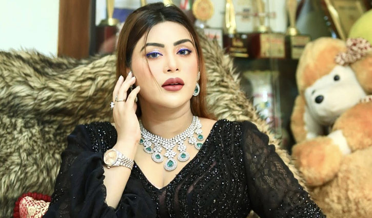 আমাকে হত্যার হুমকি দিচ্ছে: মিষ্টি জান্নাত