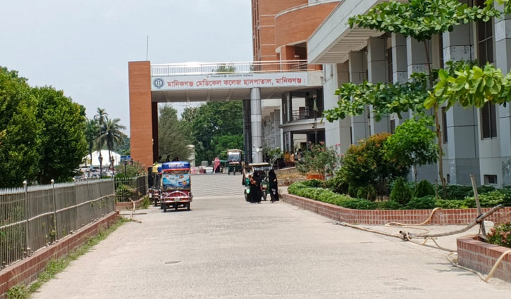 মানিকগঞ্জ মেডিকেলে ক্যাথল্যাব চালুর আগেই চলে যাচ্ছে চমেকে