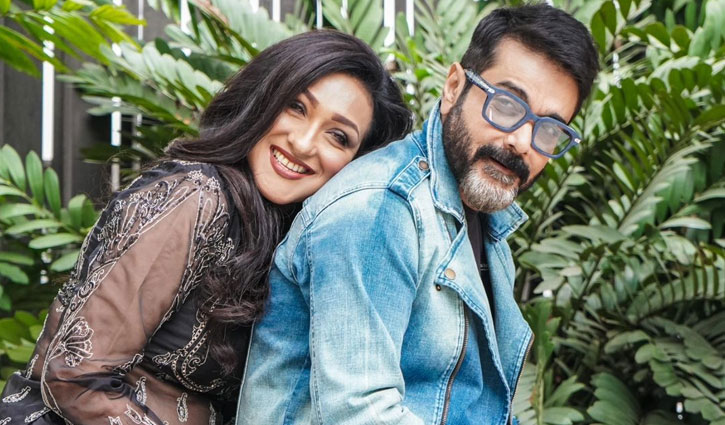 ‘আমি আর প্রসেনজিৎ যখন পর্দায় থাকি, তখন সবকিছু ভুলে যাই’ ‘আমি আর প্রসেনজিৎ যখন পর্দায় থাকি, তখন সবকিছু ভুলে যাই’