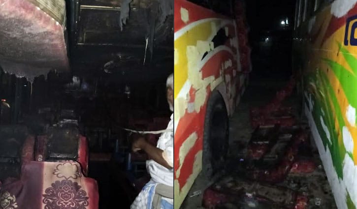 নোয়াখালীতে দাঁড়িয়ে থাকা বাসে আগুন