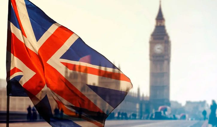 বাংলাদেশ ও পাকিস্তানি শিক্ষার্থীদের ভর্তির সুযোগ বন্ধ করছে যুক্তরাজ্য