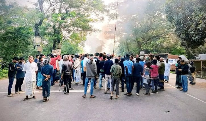 ফরিদপুরে ঢাকা-খুলনা মহাসড়ক অবরোধ, তীব্র যানজট