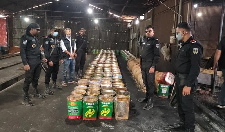 ধামরাইয়ে ভেজাল গুড়ের কারখানায় অভিযান, জরিমানা-মামলা