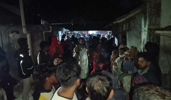 প্রতিবেশীর ঘরের খাটের নিচে মিলল নিখোঁজ শিশুর লাশ