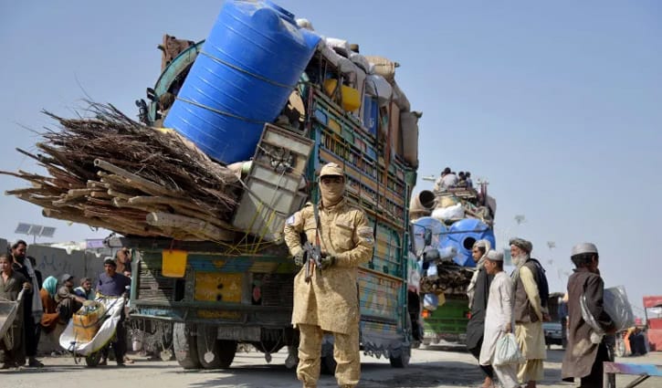 আফগান সীমান্তের কাছে সন্ত্রাসী হামলায় পাকিস্তানের ৬ সেনা নিহত