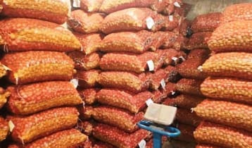 আমদানি শুরু হওয়ায় চট্টগ্রামে পেঁয়াজের দামে ধস