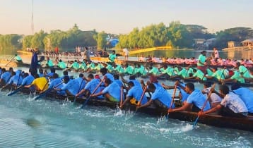 ভৈরব নদে নৌকা বাইচ, উপভোগ করলেন হাজারো মানুষ