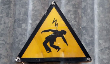 হোসেনপুরে বিদ্যুৎস্পর্শে ২ ভাইয়ের মৃত্যু