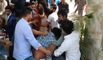 গবিতে ধর্ষণবিরোধী আন্দোলনরত শিক্ষার্থীকে মারধর, থানায় অভিযোগ