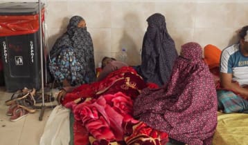 বিয়ের অনুষ্ঠানে দাওয়াত না দেওয়ায় সংঘর্ষ, আহত ১০