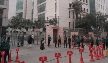 এভারকেয়ার হাসপাতালে নিরাপত্তা জোরদার, পুলিশের ব্যারিকেড