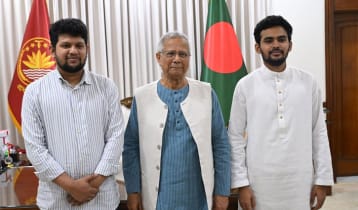 মাহফুজ–আসিফের মঙ্গল কামনা প্রধান উপদেষ্টার