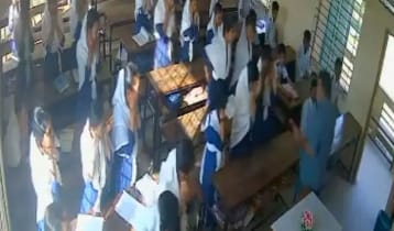 ছাত্রীকে ডাস্টার দিয়ে পিটিয়ে মাথা ফাটালেন প্রধান শিক্ষক