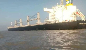 আমেরিকা থেকে চট্টগ্রাম বন্দরে এলো ৬০ হাজার ৯৫০ টন গম