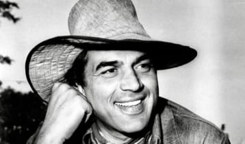 ধর্মেন্দ্রর সেরা পাঁচ চরিত্র