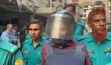 ছাত্রদের ‘যৌন হয়রানি’র অভিযোগে ঢাবি শিক্ষক কারাগারে