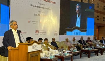 বিভক্তির কারণে সাংবাদিকেরা রাজনীতিকদের পকেটে ঢুকে যান: ফখরুল