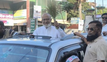 নির্বাচন ঘিরে নানা ধরনের ষড়যন্ত্র চলছে: খন্দকার মোশাররফ