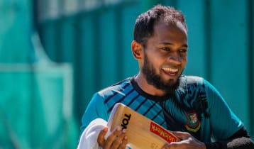 মুশফিকুরের ‘সেঞ্চুরির’ রঙে রাঙানো ক্যানভাস