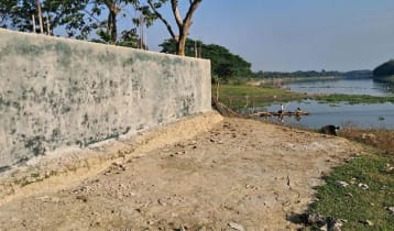 মোহনায় প্রাচীর তুলে দখল, হুমকিতে সুতিয়া নদী