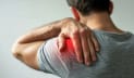 কাঁধে ব্যথা কেন হয়? চিকিৎসা ও করণীয়