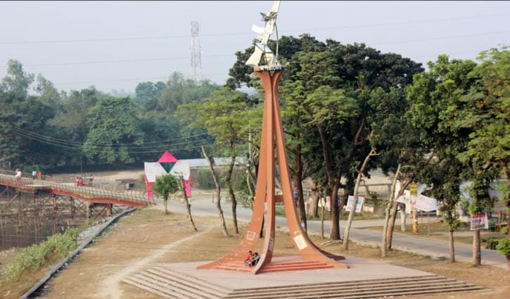 আজ ঠাকুরগাঁও মুক্ত দিবস