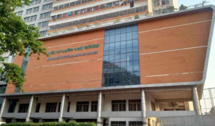 কুড়িলে গ্যাস লাইন লিকেজ থেকে আগুন, দগ্ধ ৩