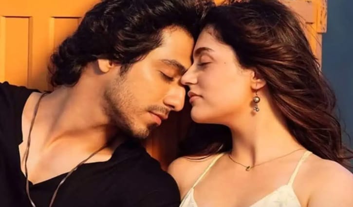 সবচেয়ে জনপ্রিয় তারকা তারা