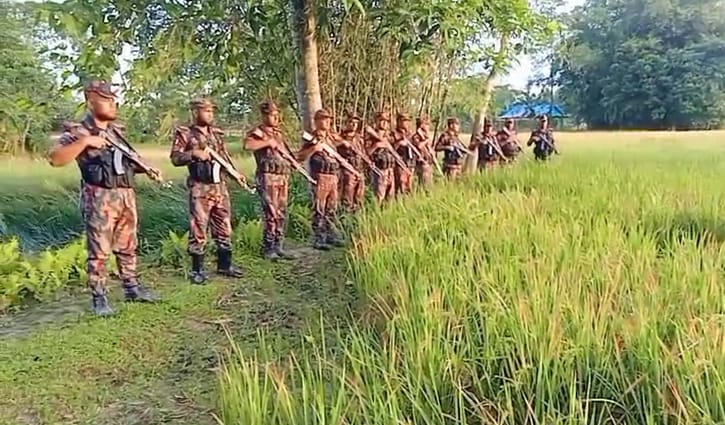 কুড়িগ্রাম সীমান্তে বিজিবির কঠোর নজরদারি, বিপুল ভারতীয় পণ্য জব্দ  