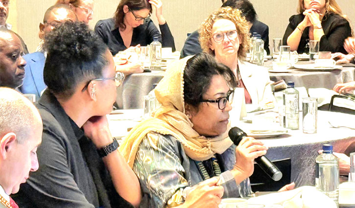 প্লাস্টিক দূষণ রোধে শক্তিশালী বৈশ্বিক উদ্যোগের দাবি বাংলাদেশের