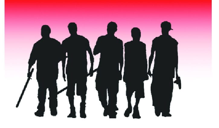 রাজধানীতে বেপরোয়া ছিনতাইকারীর ছুরিকাঘাতে আহত ৪ 