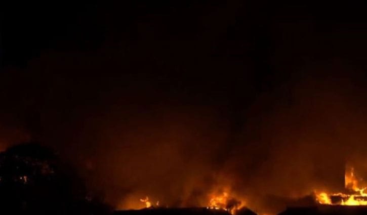 ৫ ঘণ্টা পর কড়াইল বস্তির আগুন নিয়ন্ত্রণে