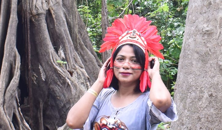 একজন মহুয়া রউফ