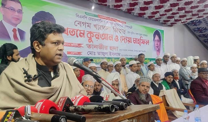 ‘খালেদা জিয়াকে ফুড পয়জনিং করে হত্যার চেষ্টা হয়েছিল’ 