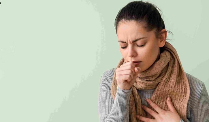 প্রায়ই গলা ব্যথায় ভুগছেন? কারণ ও প্রতিরোধের উপায় জেনে নিন