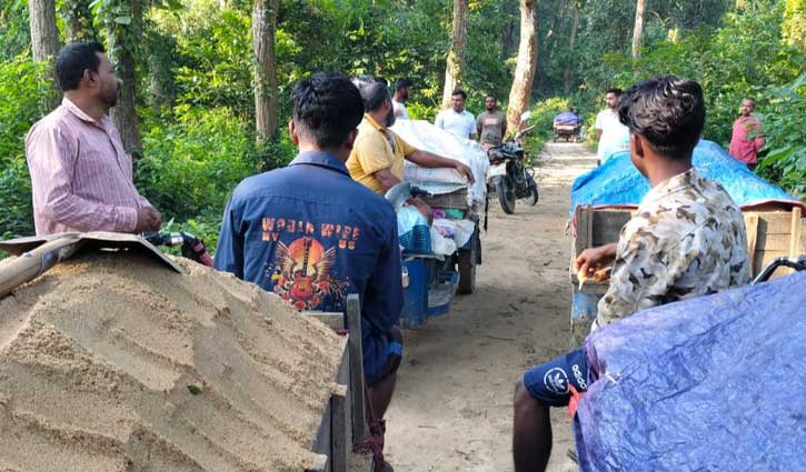 শেরপুরে বালু উত্তোলন: ৯ জনকে কারাদণ্ড