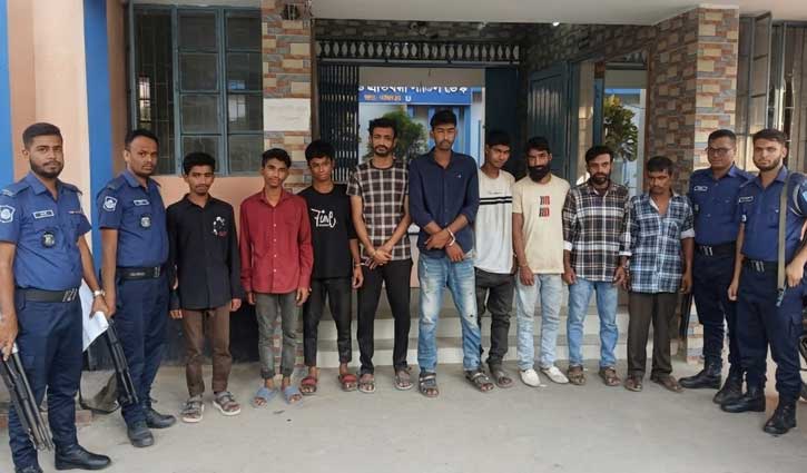 ফরিদপুরে বিশেষ অভিযান ৮ ছিনতাইকারী গ্রেপ্তার