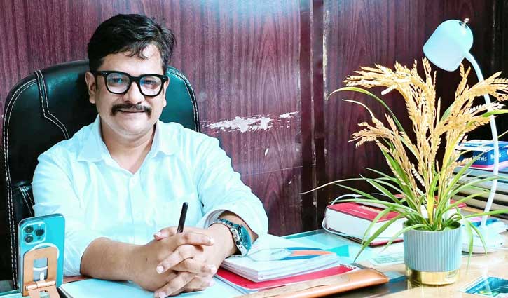 আ.লীগে যোগ দেওয়া মুবিনকে আইনজীবী ফোরাম থেকে বহিষ্কার 