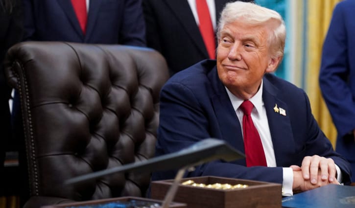 গাজায় যুদ্ধবিরতিতে সাফল্য পেলেও ইউক্রেনে ব্যর্থ কেন ট্রাম্প?