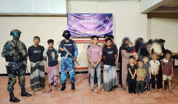 টেকনাফে মানব পাচারকারী আটক, উদ্ধার ২৫