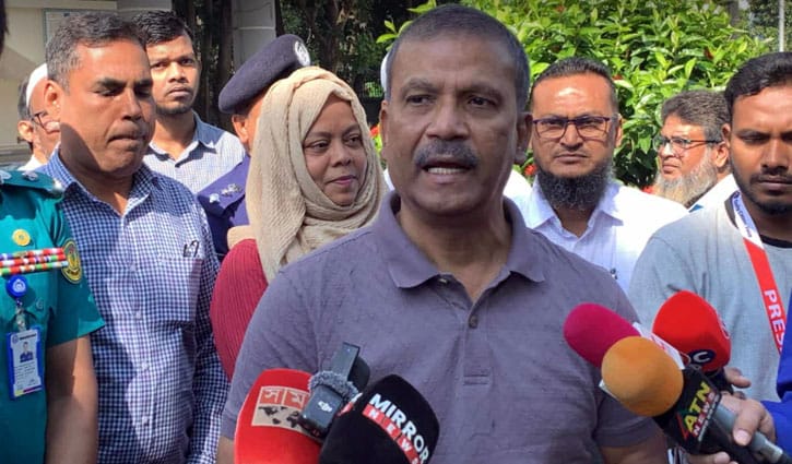 নির্বাচন নিয়ে প্রশ্ন এড়িয়ে গেলেন উপদেষ্টা আসিফ নজরুল