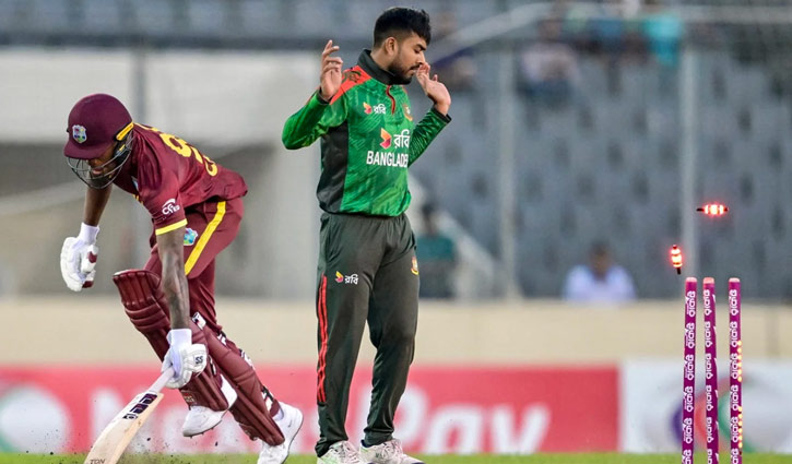 সুপার ওভারে হারল বাংলাদেশ