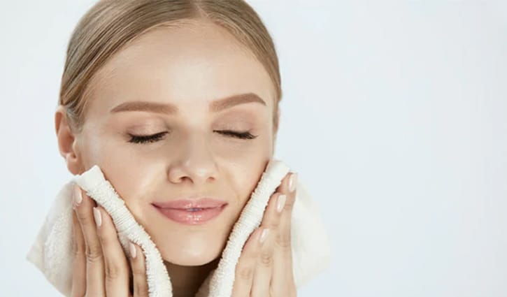 ত্বকের দাগছোপ দূর করার এই সহজ নিয়মটি জানেন?