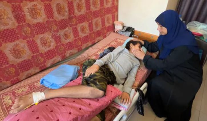 জীবন-মৃত্যুর সন্ধিক্ষণে গাজার বহু শিশু